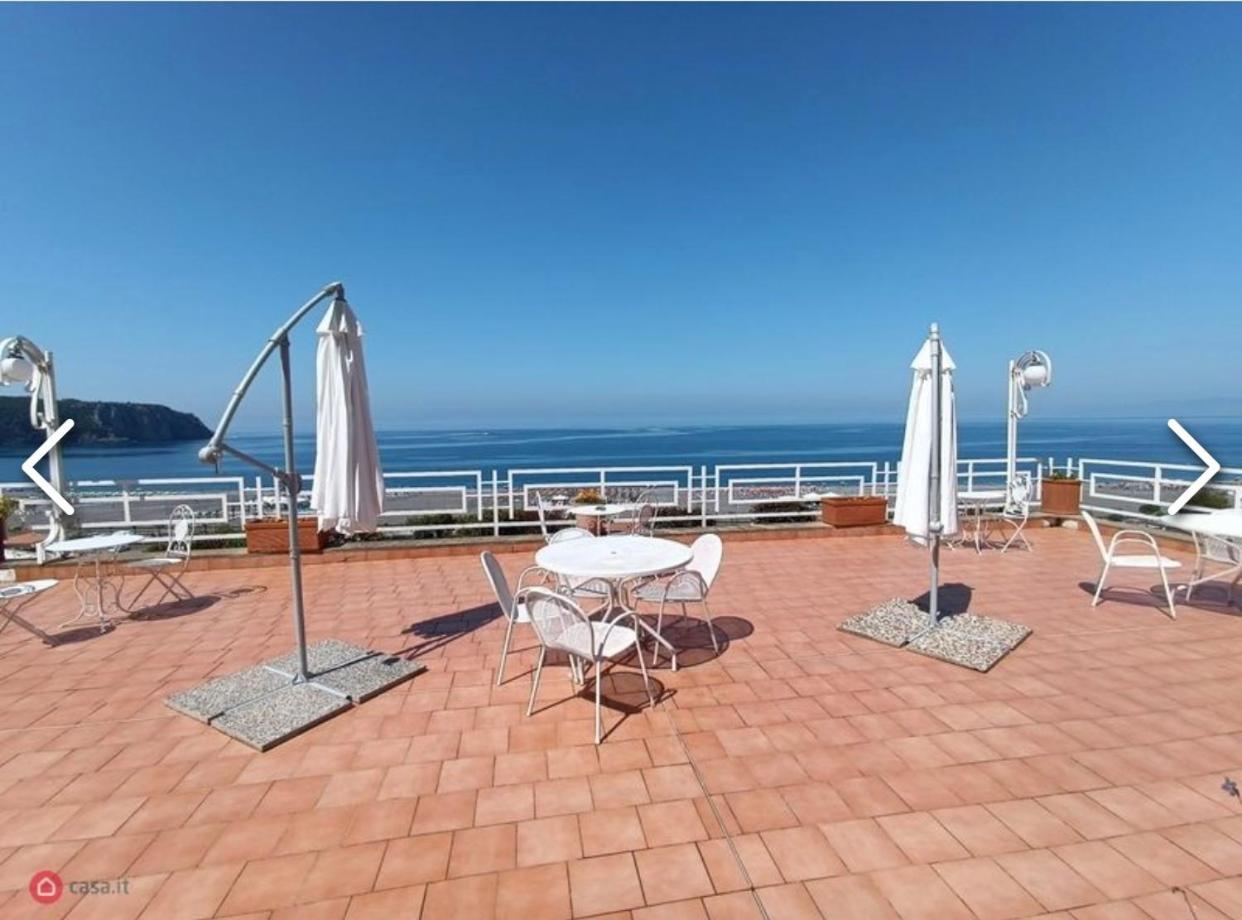 Appartamento Nel Fabbricato Denominato Il Castello Praia a Mare Exterior foto